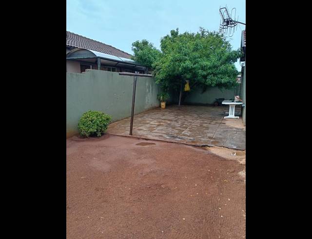 3 BEDROOM HOUSE FOR SALE IN DAWN PARK